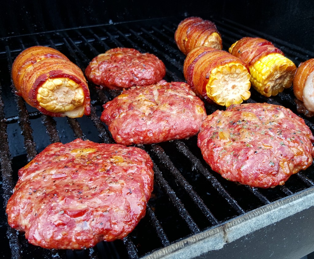 Oh look, I even smoked some bacon-wrapped corn! (I'll get to that another time)