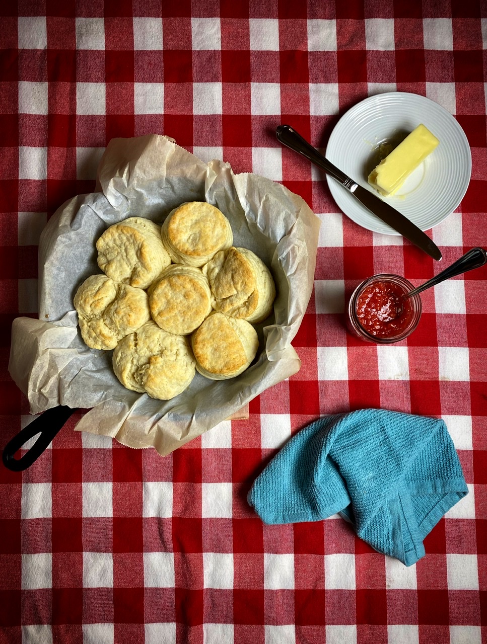 SMOKY, FLAKY CAST IRON BISCUITS